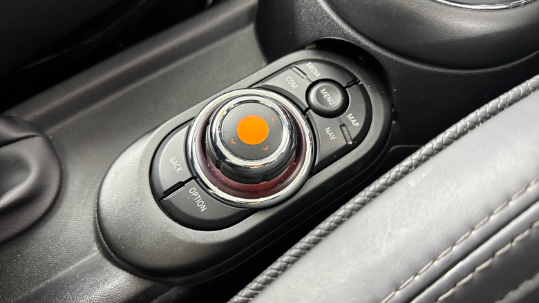 MINI Hatchback 1.5 Cooper Exclusive II 3dr Petrol Hatchback